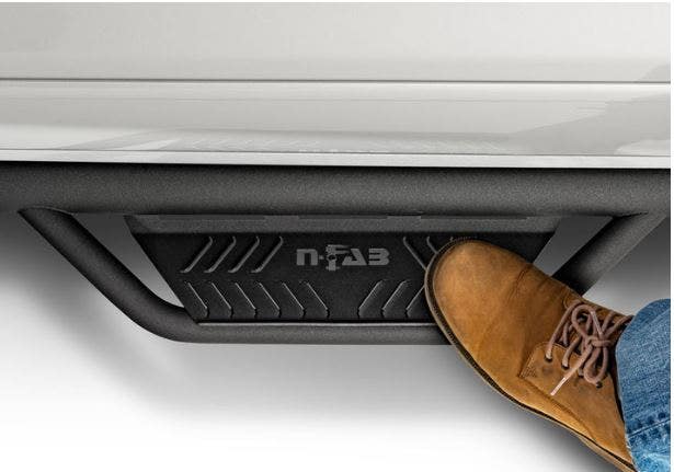 N-Fab Hpd15103cc-6-Tx Podium Lg Step Fits 15-23 1500 1500 Classic 2500 3500