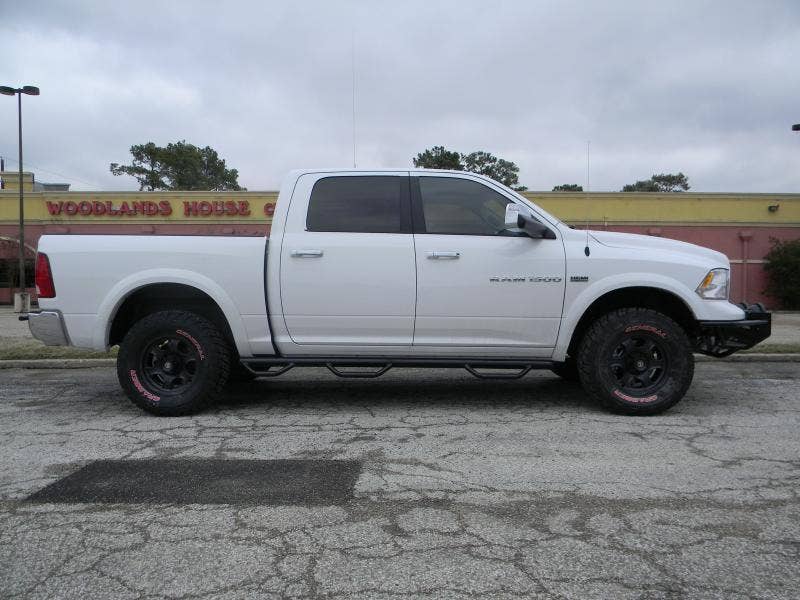 N-Fab D1594cc-6-Tx Wheel To Wheel Nerf Step Bar W/Bed Access   Nerf Bar - Truck